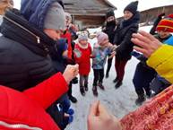 27 апреля в Тимошинском КИЦ «Сибирячка» прошли проводы зимы с играми, конкурсами, торговлей